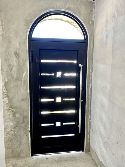 Arched head, slot glazing. Entry Doors by Nair Smart Solutions