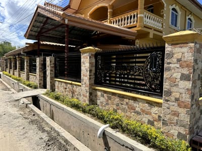 Ornate boundary run. Fencing & Boundary by Nair Smart Solutions