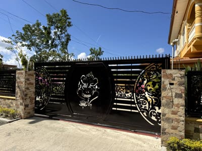 Ganesha, three-quarter. Driveway Gates by Nair Smart Solutions